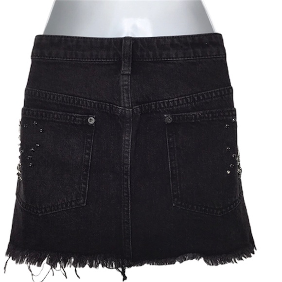 Free People Embellished Black Denim MiniSkirt Sz 4 - Picture 6 of 15